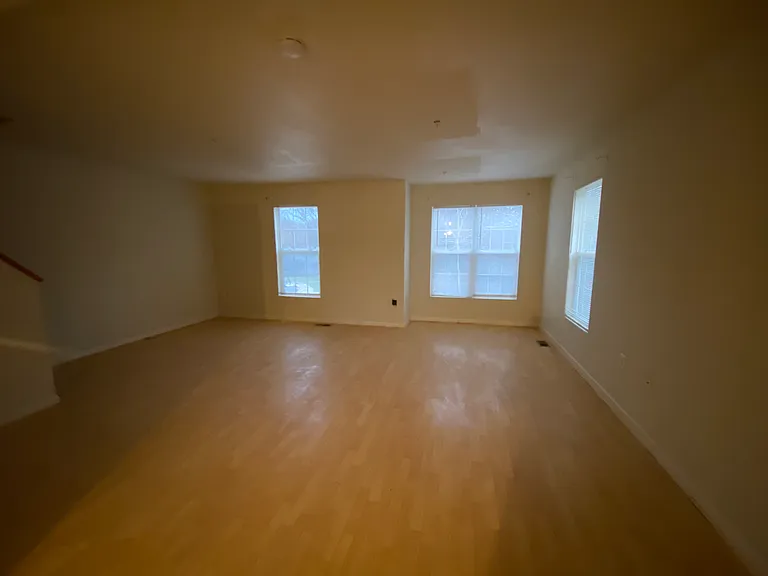 5636 Crestwood Ct — Photo 10