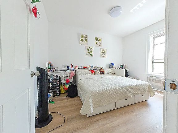 3rd image of 7419 6th Ave #2