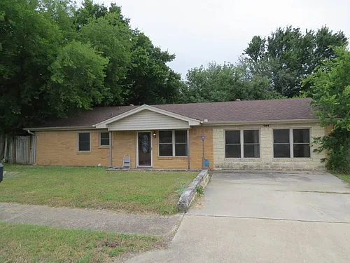 924 Holly St Photo 1