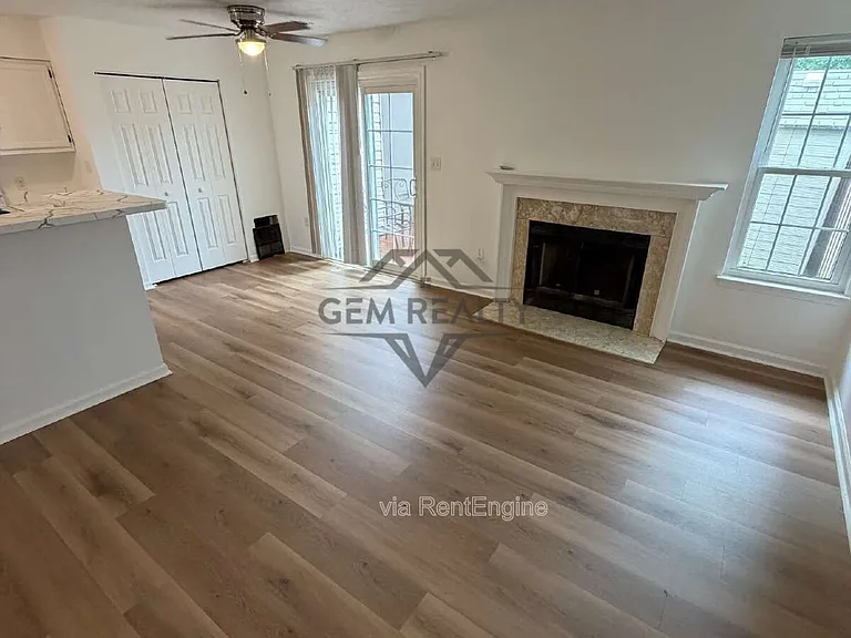 569 Cromwell Ct — Photo 27