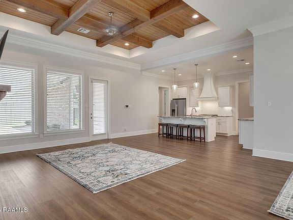 3rd image of 121 Cherrywood Dr
