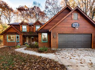 314 Circle Dr, Slinger, WI 53086