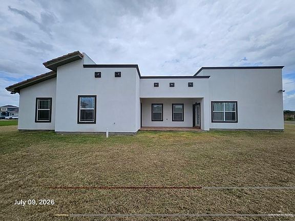 3rd image of 511 Mi Vida St