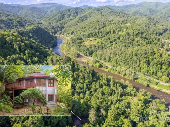 46 Bennett Branch Rd, Green Mountain, NC 28740