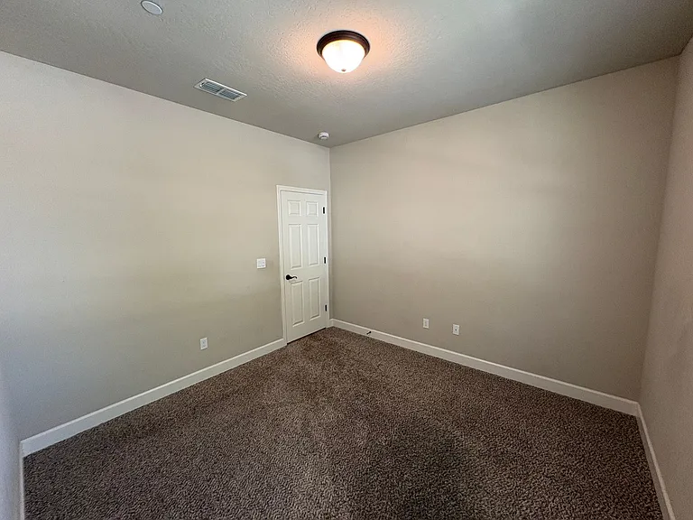 551 Montana De Oro St — Photo 8