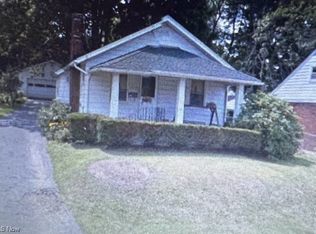 360 E Hopocan Ave, Barberton, OH