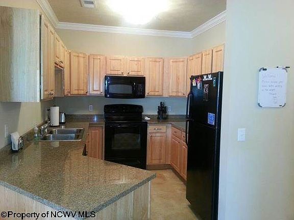 4th image of 2431 Suncrest Village Cir