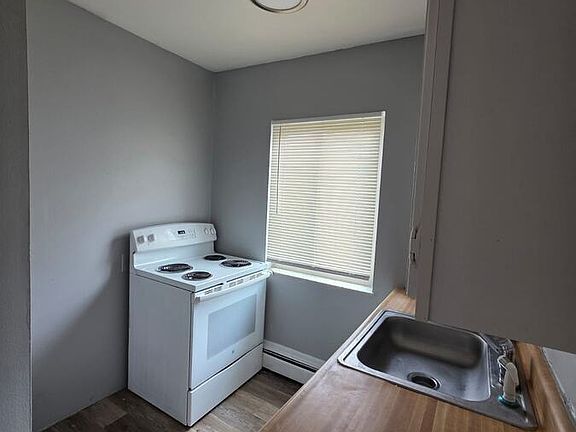 4th image of 4856 Yarmouth Pl APT 7