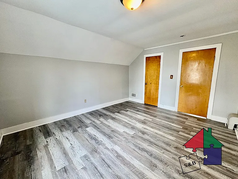 6 River St #8 — Photo 11