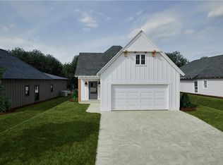 285 Summer St, Opelika, AL 36804