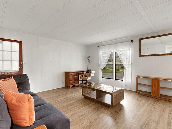 4th image of 1610 REYNOLDS ROAD #375