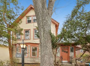 161 Chestnut St, Leonia, NJ 07605