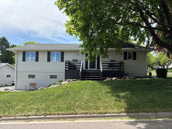 818 Flandrau St, Saint Peter, MN 56082