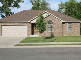 1762 Creek Ln, Seymour, IN 47274