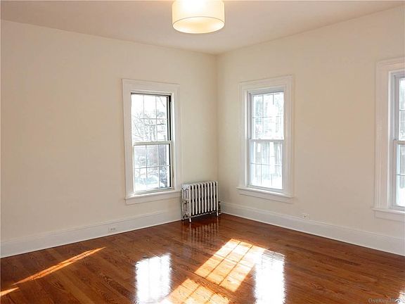 5th image of 25 Florence St #2