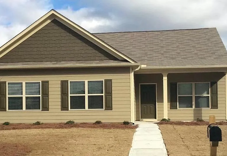 2095 Summerglen Trl — Photo 1