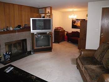 4th image of 18247 Fremont Ave N