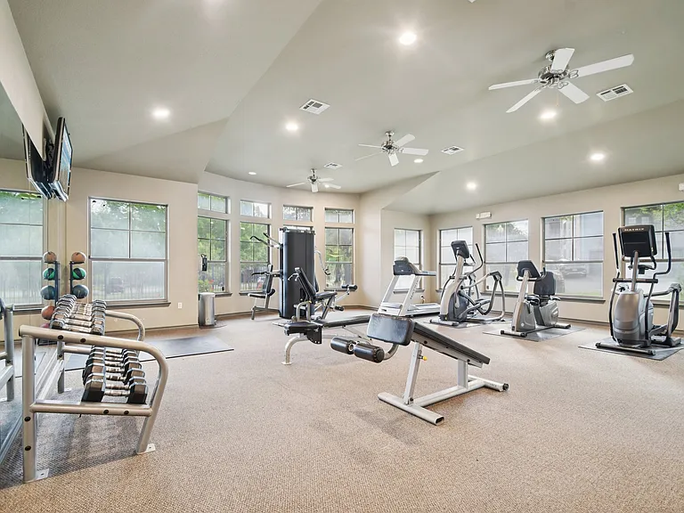 Chappell Hill Apartments — Photo 16