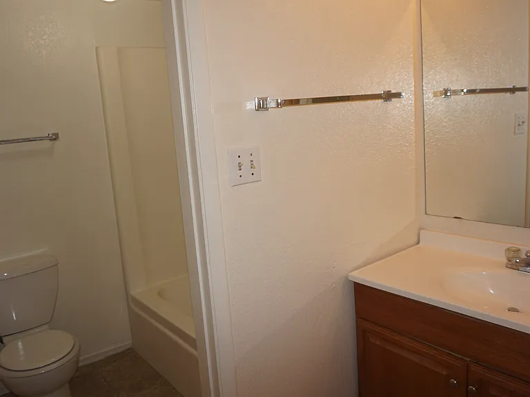 10851 N 65th Ave — Photo 14