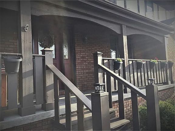4th image of 3912 W Bluffs Rd