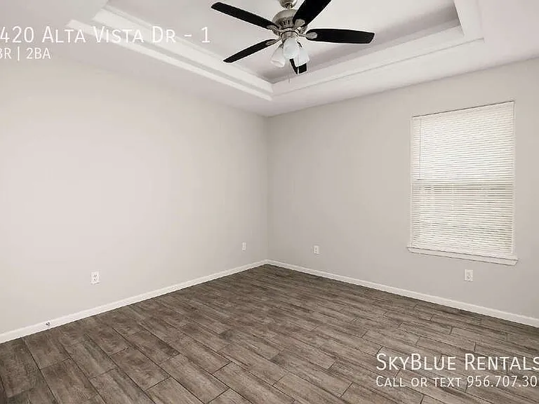1420 Alta Vista Dr #1 — Photo 4