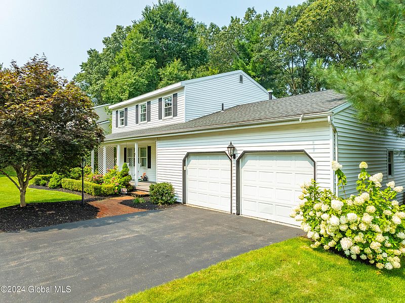 5th image of 19 Bethwood Drive