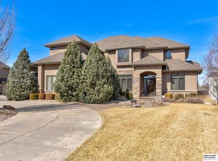 19306 Sahler St, Elkhorn, NE 68022