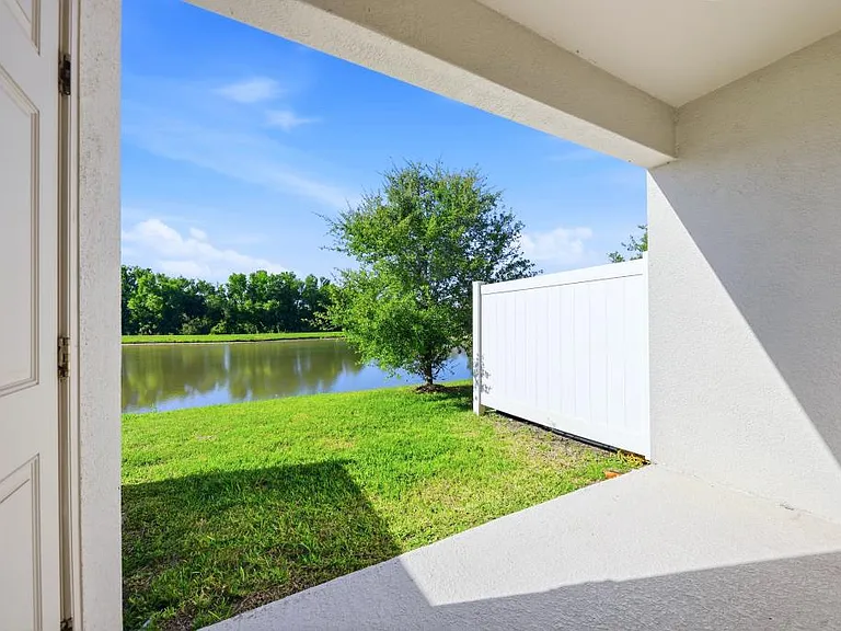 6135 Fairmont Ln — Photo 26