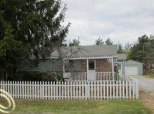 3158 Lincoln Ave, Fort Gratiot, MI 48059