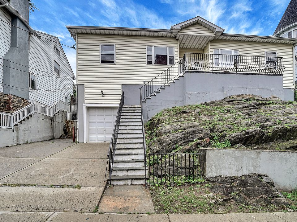 1st image of 142 Bruce Ave