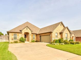 4632 Spectacular Bid Ave, Edmond, OK 73025