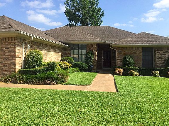 3rd image of 2504 Woodfield Way