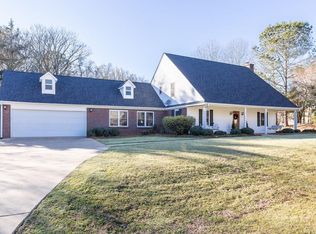 825 Maplewood Dr, Oxford, MS 38655