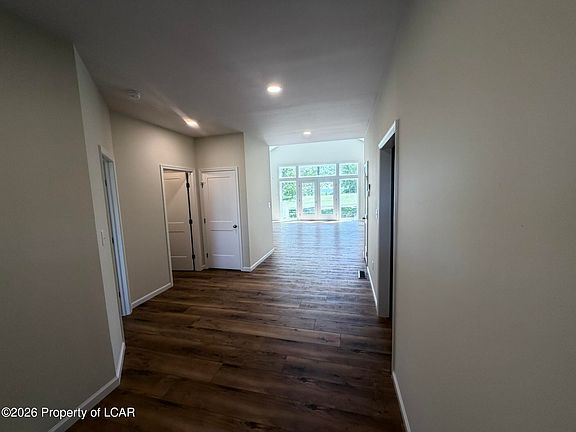 4th image of 265 Turnberry Ln