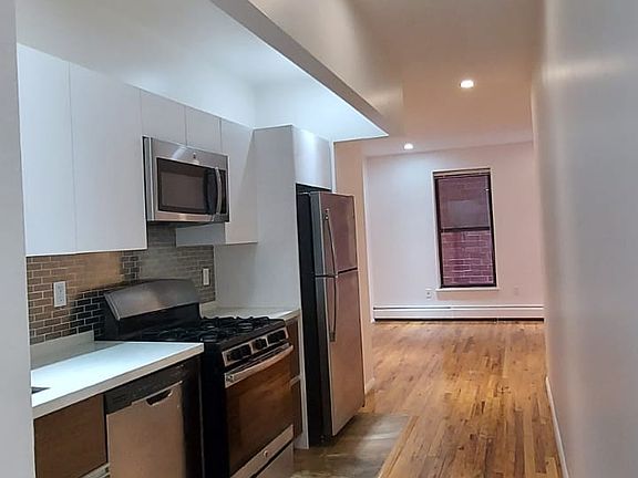 4th image of 2367 Frederick Douglass Blvd APT 2A