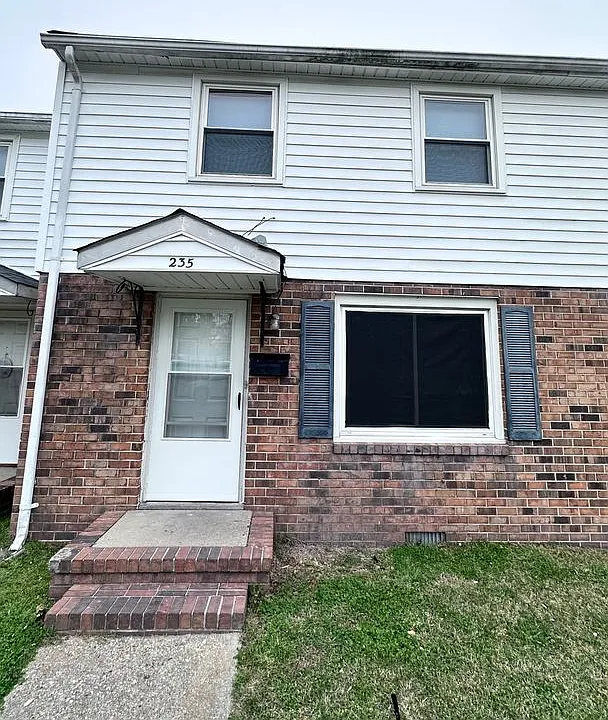 235 Edison Ave