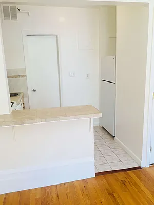 Rented by Apartments by Us | media 41