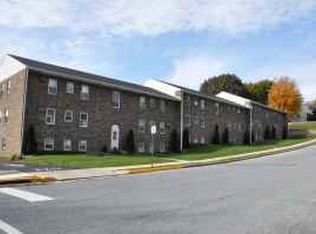 7 Orchard Hills Dr APT C, Boyertown, PA 19512
