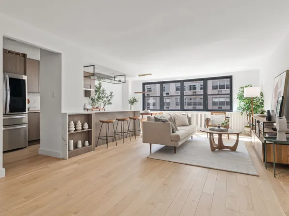 315 East 70th Street image 1 of 8