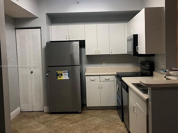 2nd image of 6960 SW 39th St APT E105