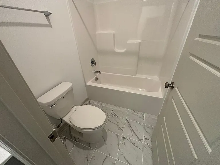 332 Everette Ave — Photo 21
