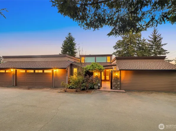 8619 NE 24th Street, Clyde Hill, WA 98004