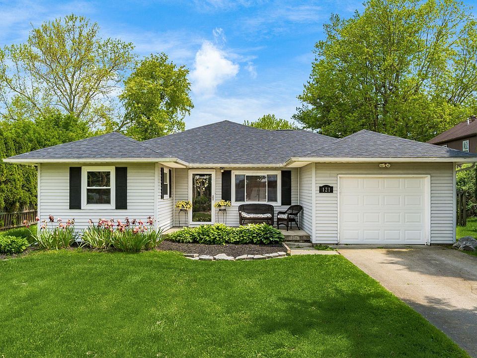 1st image of 121 Clouse Ln