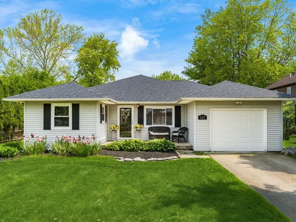 121 Clouse Ln, Granville, OH 43023