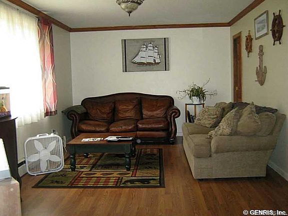 3rd image of 197 Linden St