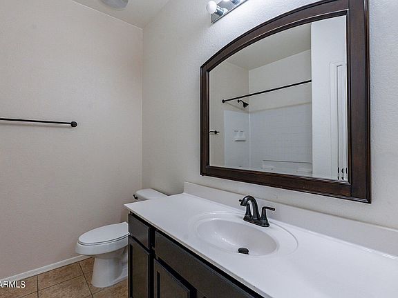 5th image of 17600 W BUCHANAN Street