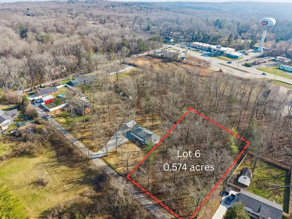 3913 Umbarger Ln, Signal Mountain, TN 37377