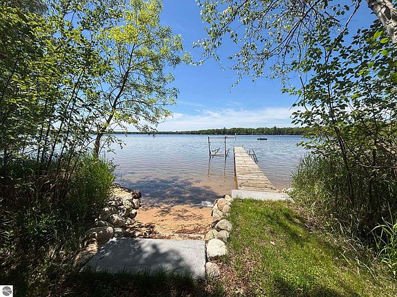 3rd image of 0 Birch Pointe Dr