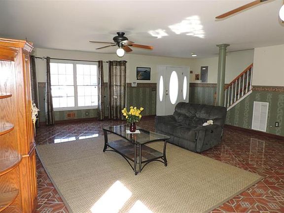 5th image of 523 Cornell Ave