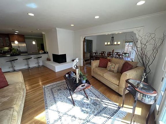 5th image of 12241 Saraglen Dr